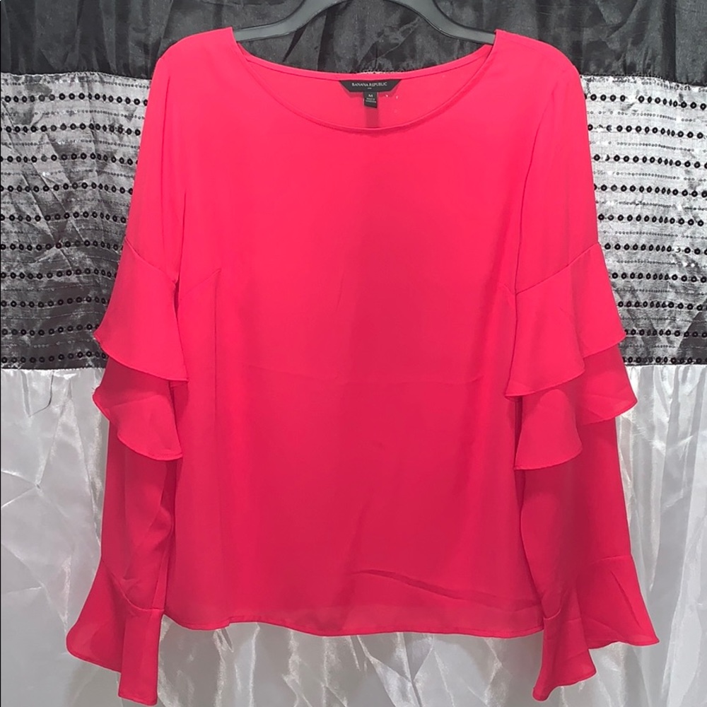 Banana Republic Women’s Pink Flowy Ruffle Blouse